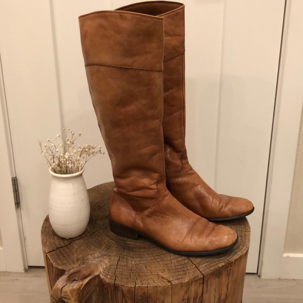 Leather boots